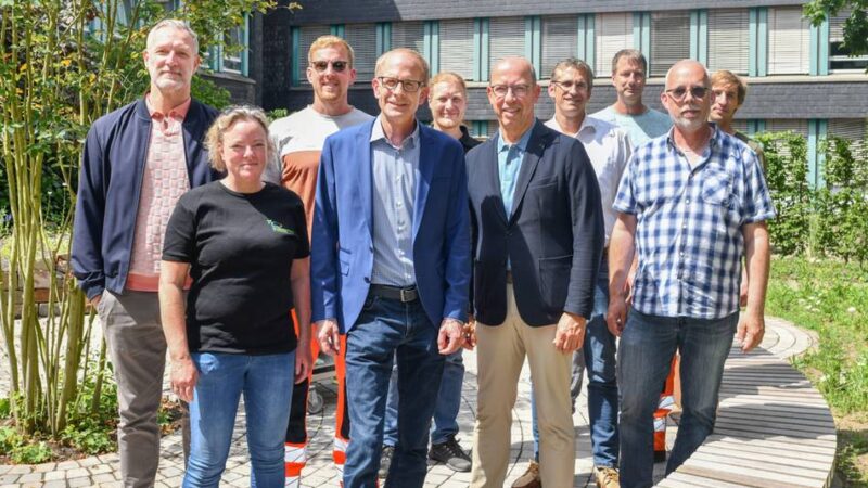 In Langenfeld: Hinter dem Rathaus gibt es jetzt einen Hochzeitsgarten für Brautpaare