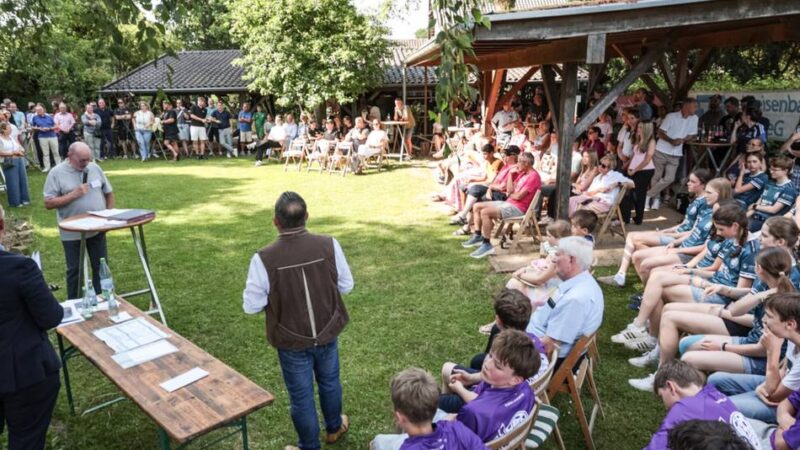 Sportlerehrung in Kaarst: VfR Büttgen und Crash Eagles räumen ab
