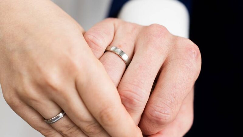 Heiraten in Moers: Kürzere Zeremonien und Ehren-Beamte für mehr Samstagshochzeiten