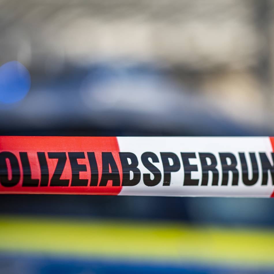 23-Jähriger außer Lebensgefahr: Schüsse an der Klosterstraße in Düsseldorf – Tatwaffe verschwunden
