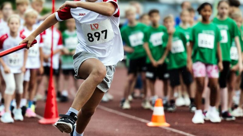 Leichtathletik in Langenfeld: 216 Grundschüler kämpfen um den Leichtathletik-Cup