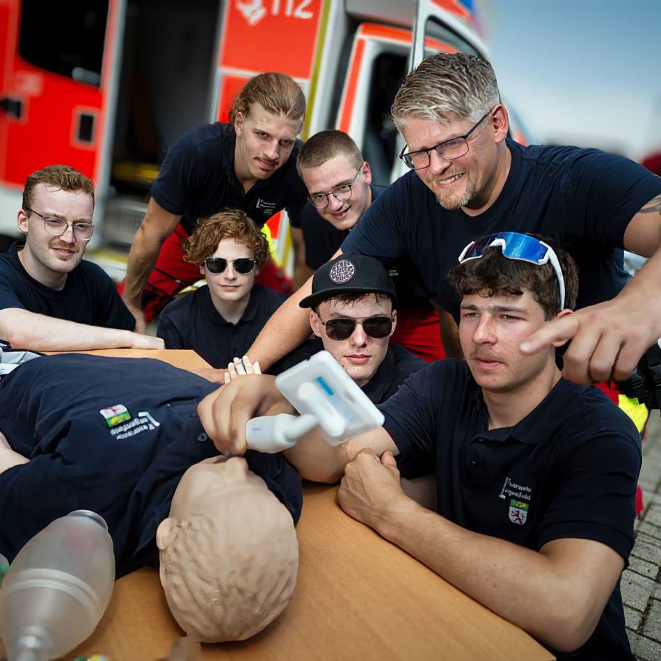 Am Samstag in Langenfeld: Hitze trübt Tag der offenen Tür bei der Feuerwehr