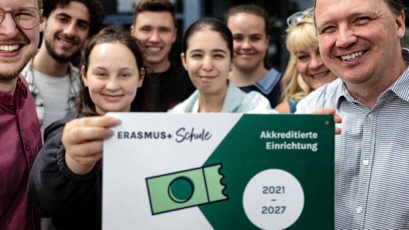 Europa hautnah: Monheimer Otto-Hahn-Gymnasium erhält Erasmus-Akkreditierung