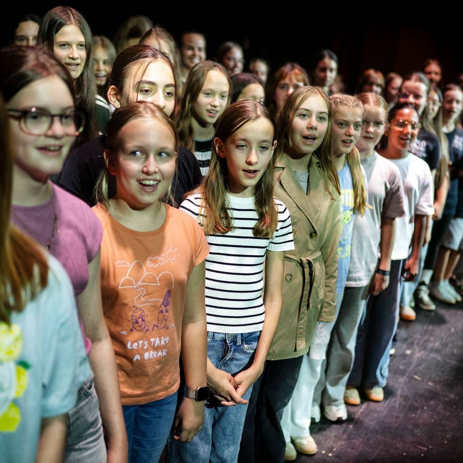 Friedenskirche Baumberg: Chöre führen „Mass of the children“ auf