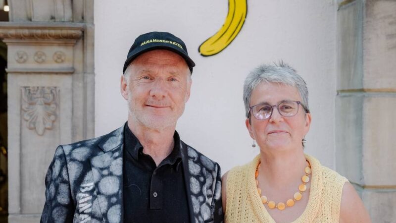 Bananensprayer Thomas Baumgärtel auf Tour: Kultige Banane ziert jetzt das Haus Koekkoek in Kleve