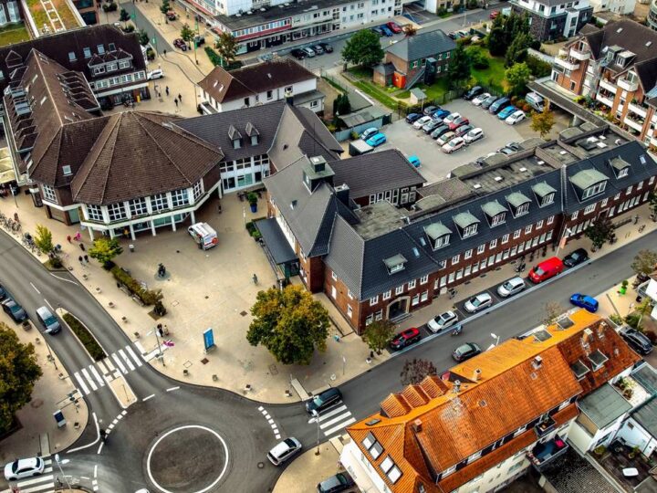 Erste Streichungen: Das bedeutet die Haushaltssperre für Monheim