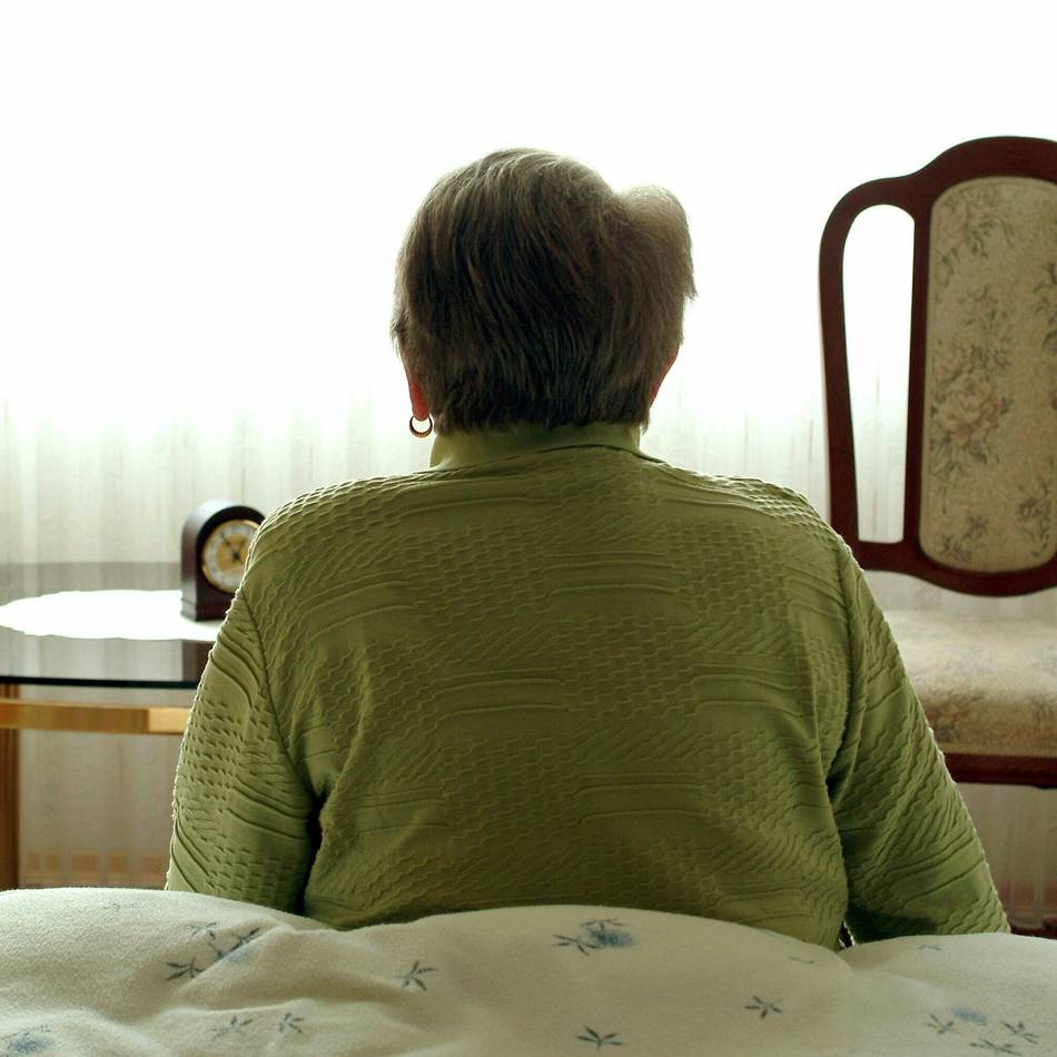 Vorfall in Geldern-Kapellen: Korpulenter Mann schleicht sich bei 89-Jähriger ins Schlafzimmer
