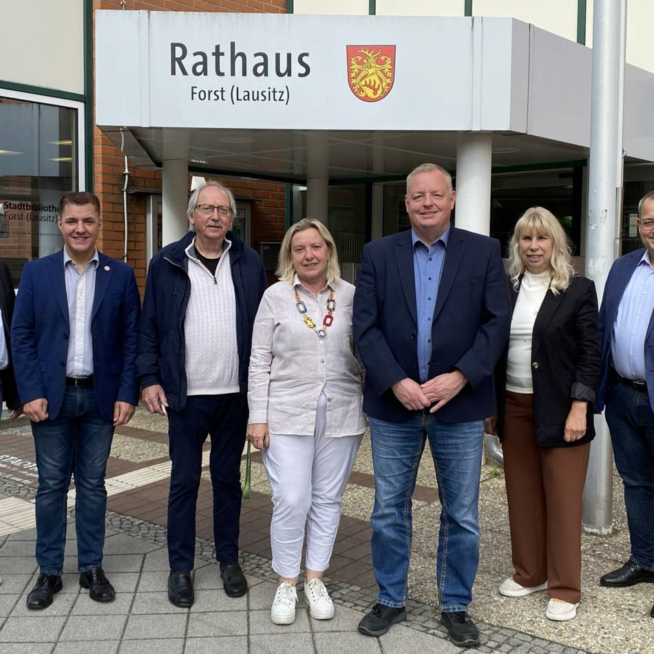 Städtepartnerschaft Wermelskirchen / Forst: Zwischen Arbeitsgespräch und Rosengartenfest