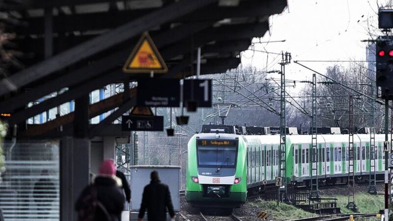 Trotz Bahn-Ausfälle und A59-Sperrung: „Starker Wirtschaftsstandort“ – Kreis Mettmann bleibt Pendlerregion