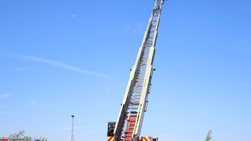 Auf dem Aperam-Gelände in Gruiten: Jugendfeuerwehr trotzt Hitze bei Großübung