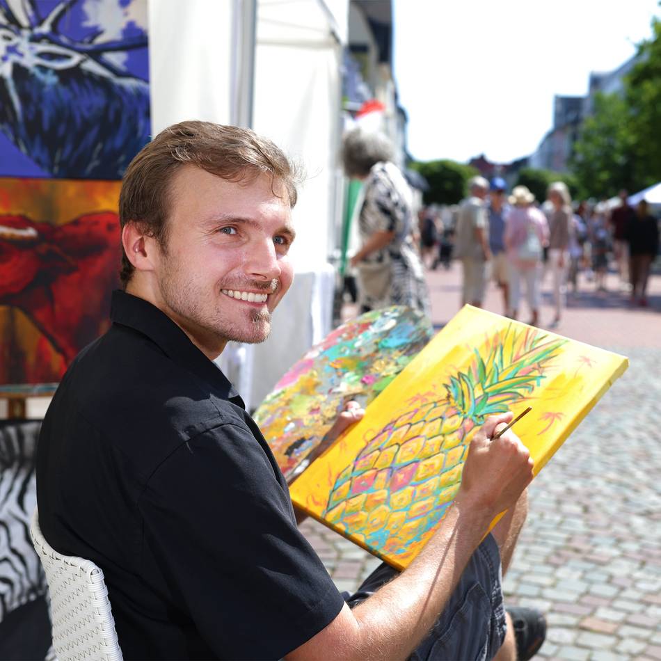 Künstlermarkt und Streetfood Festival: Hilden verbindet Kunst und kulinarische Spezialitäten