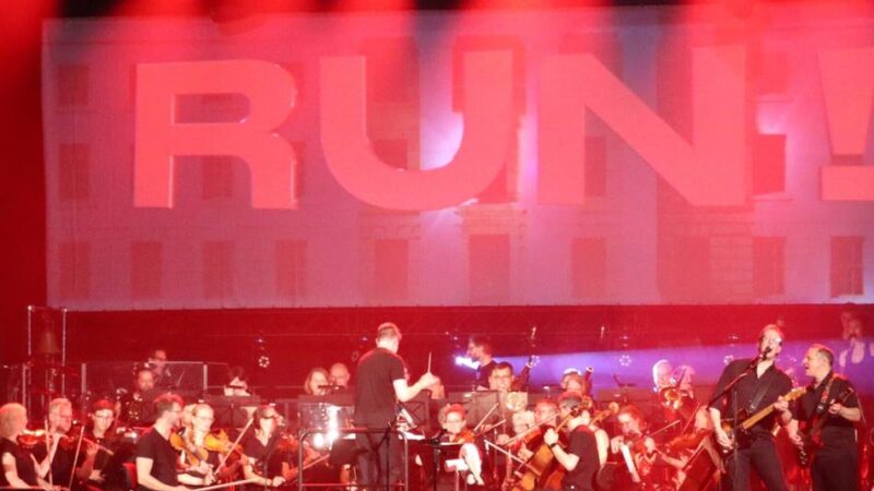 Meddle und Klangkraft in Viersen: Stehende Ovationen für einen ausgefallenen Pink-Floyd-Abend