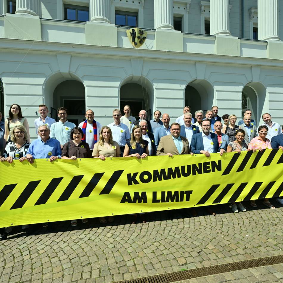 Protest in Krefeld: „Die Kommunen sind nicht die Bad Banks dieses Landes“