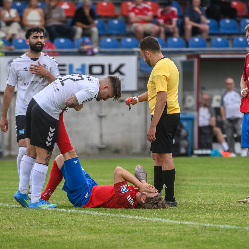 4:3-Heimsieg gegen ETB SW Essen: Mentalitätsmonster 1. FC Kleve hat sein Endspiel um den Klassenerhalt