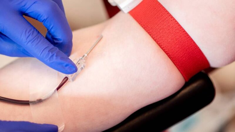 Sana Krankenhaus Radevormwald: Chefarzt appelliert zum Weltblutspendetag