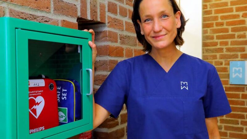 Hilfe im Notfall: Xantener Innenstadt bekommt weiteren Defibrillator