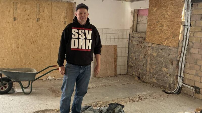 Sportanlage in Wermelskirchen: SSV Dhünn saniert Vereinsheim mit Herzblut – und wenig Geld