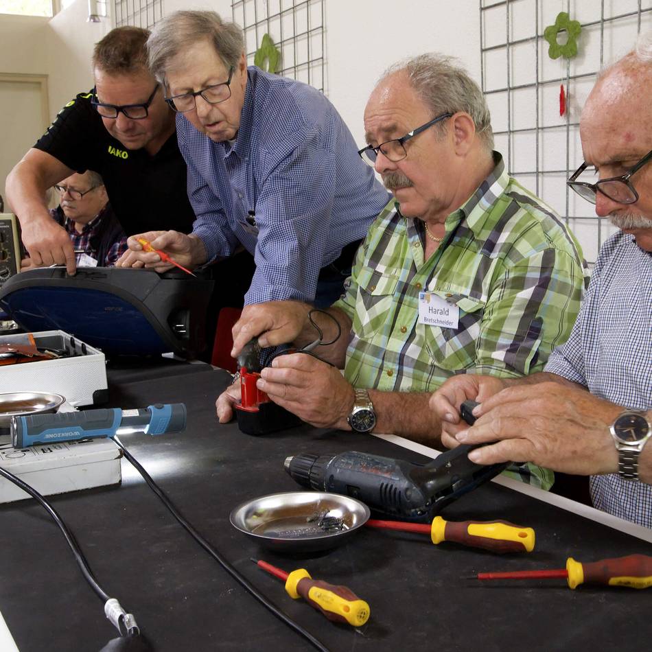 Jeden ersten Freitag in Veen: Repair-Café öffnet wieder seine Türen