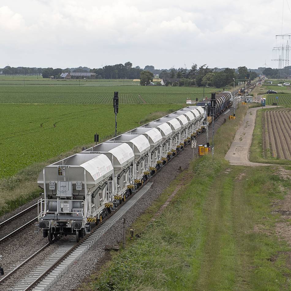Ende der Streckensperrung ist in Sicht: Stellwerk abgerissen, Gleis erneuert – so laufen die Arbeiten beim Niersexpress