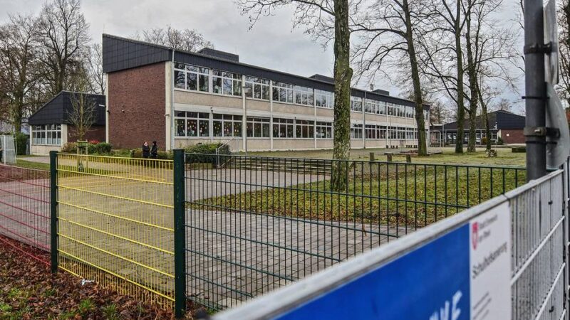 Grundschule in Elten: Freie Wähler wollen Schuleingang für Radfahrer sichern