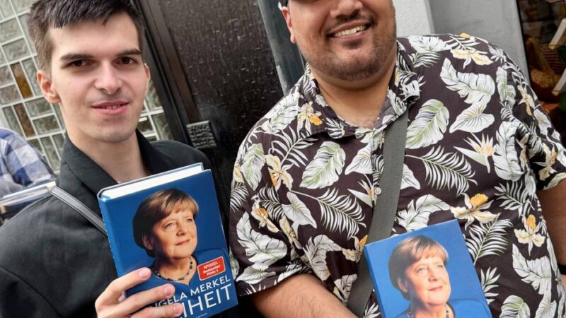 Lange Warteschlange für Angela Merkel in Neuss: „Ich finde, sie hat viel für das Land getan“