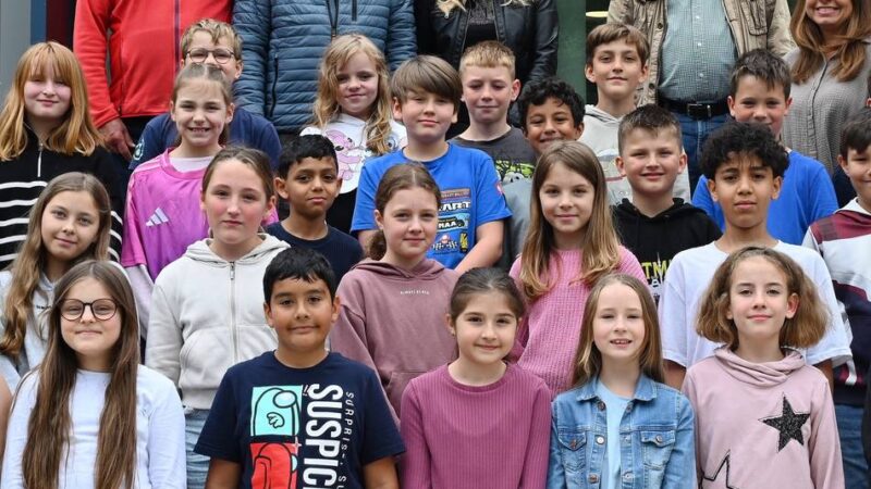 Schützenfest in Hückeswagen: Klassenpreis für den Malwettbewerb des Schützenvereins überreicht