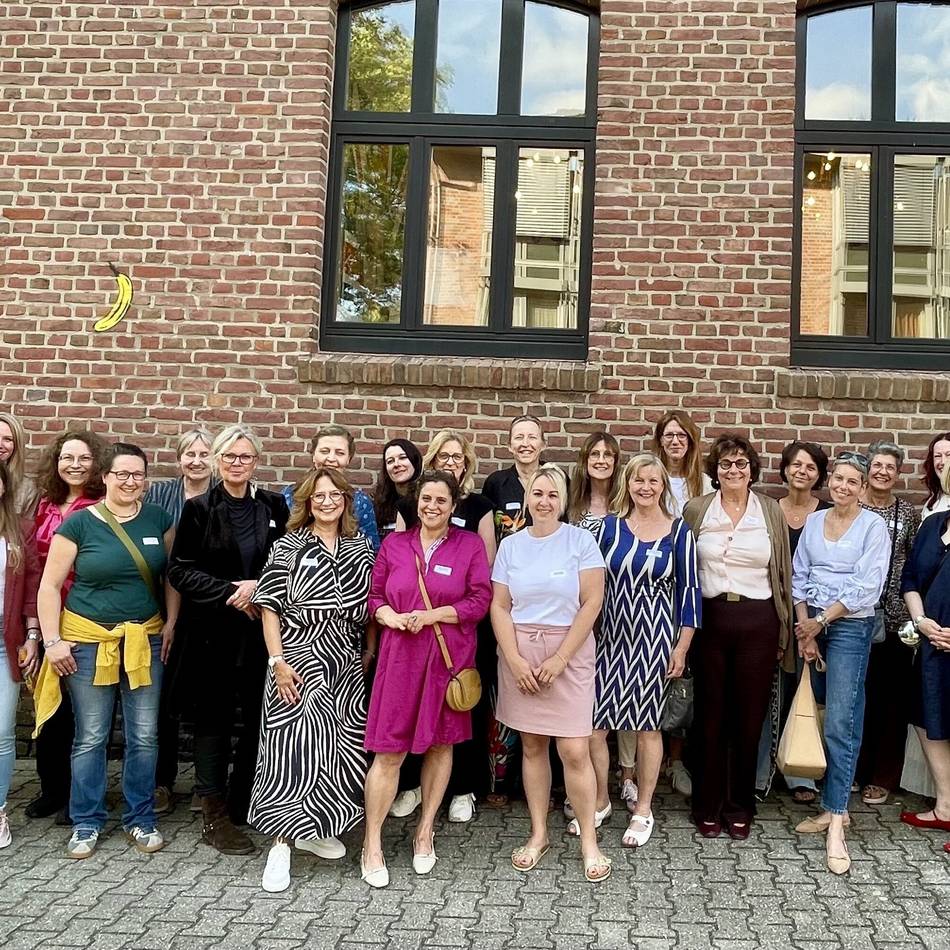 Unternehmerinnen kommen in Kaldenkirchen zusammen: Netzwerktreffen wird kreativer Workshop