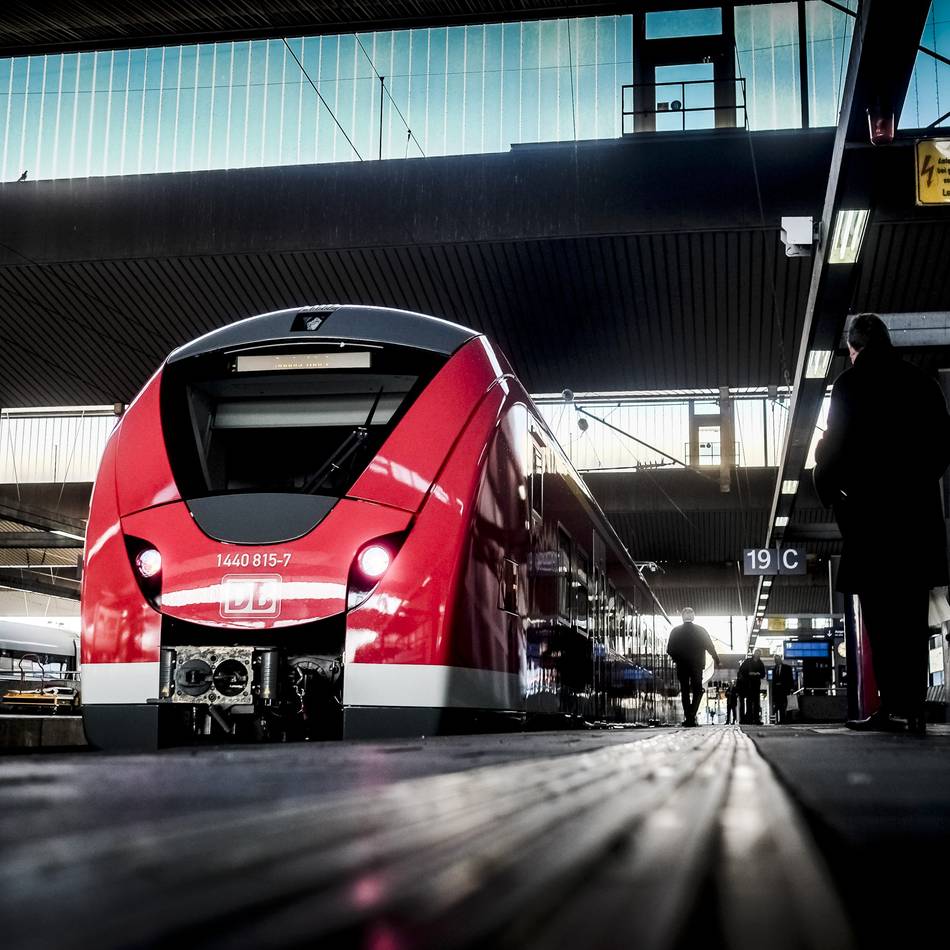 S11 und weitere Linien betroffen: Signalstörung trifft Zugverkehr zwischen Düsseldorf und Neuss