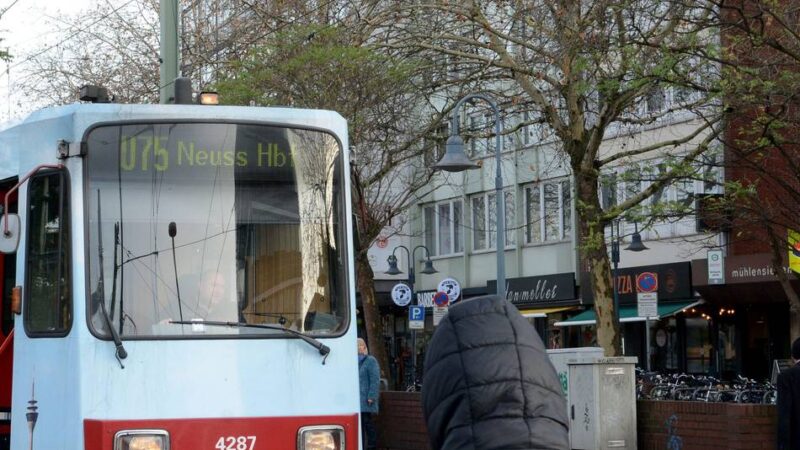 VRR-Tarifreform – das zahlen Neusser Fahrgäste: Kein Smartphone oder unter 18 Jahre? Dann können Bus und Bahn teurer werden