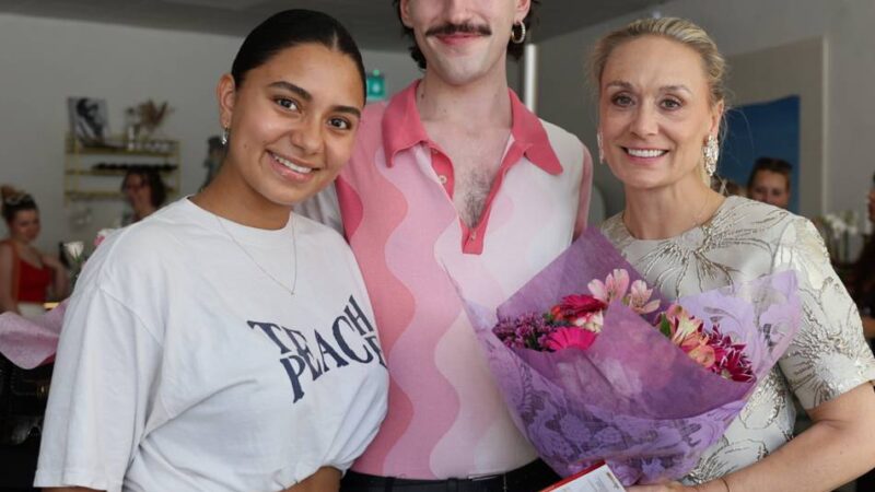 Make-up-Artistin in Grevenbroich: Neues Beauty-Studio mit zahlreichen Models eröffnet