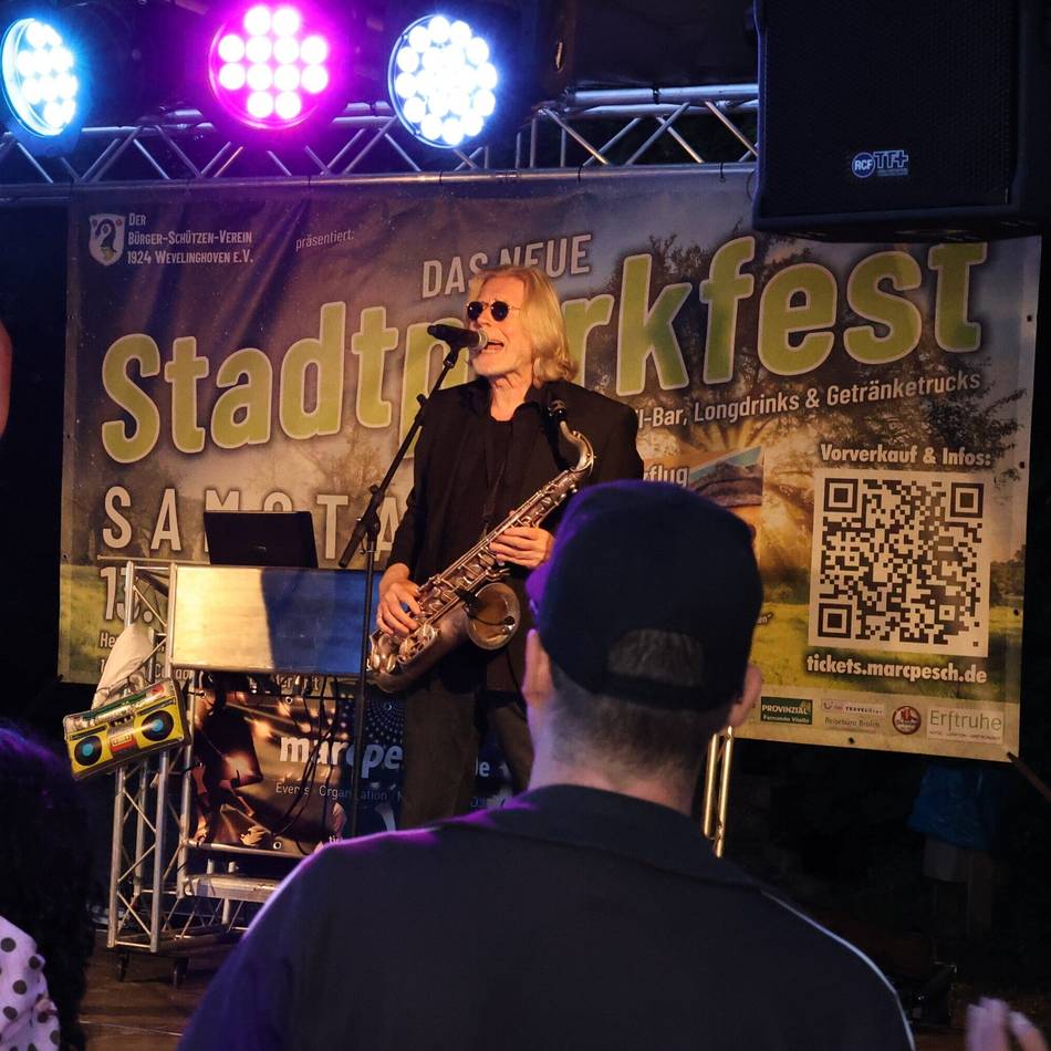Neues Ambiente: Geier Sturzflug rocken das Stadtparkfest in Wevelinghoven