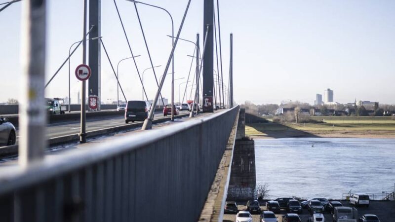 Marode Infrastruktur in Düsseldorf: Sanierung der Theodor-Heuss-Brücke – 42.500 Fahrzeuge täglich müssen Umwege fahren
