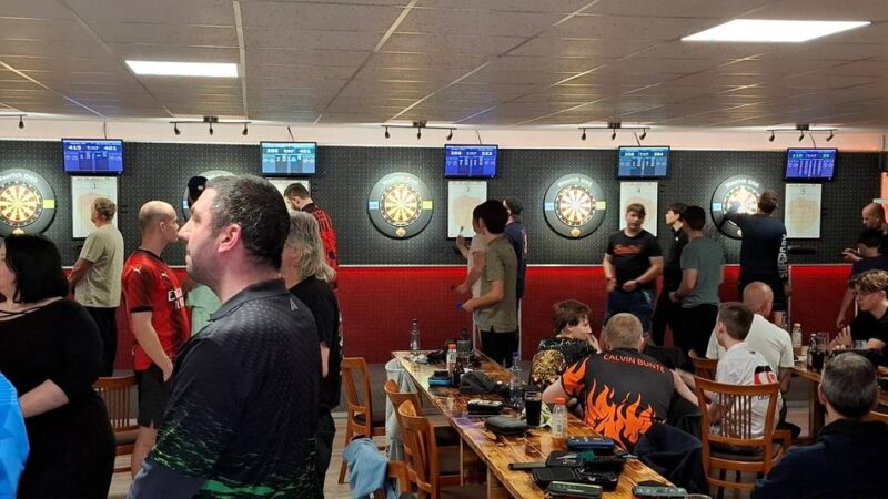 Sportveranstaltung in der Burggemeinde: Para-Darts-Turniere in Brüggener Darts-Base