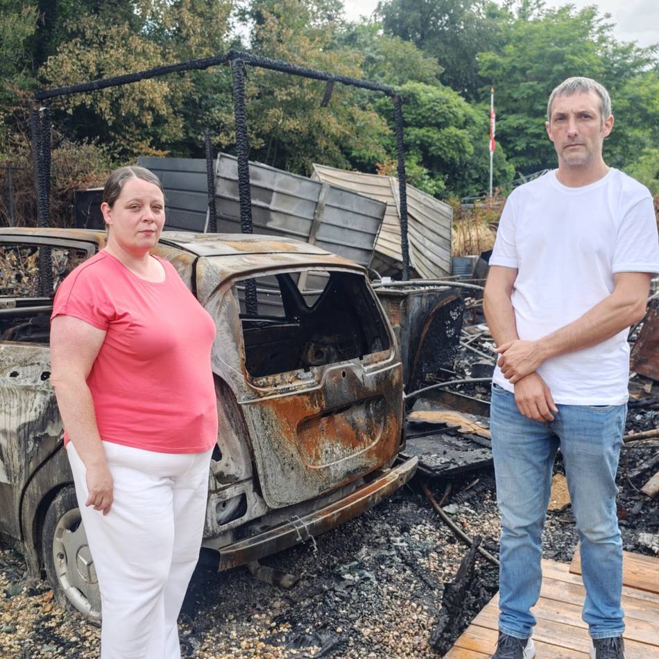 Brand auf Campingplatz in Niederkrüchten: „Ich habe gar nicht realisiert, dass in fünf Minuten alles weg sein wird“