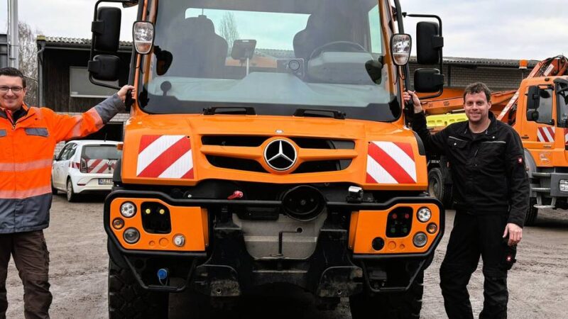Bauhofbetrieb der Stadt Rees: „GPS Auge“: Digitale Unterstützung für neues Bauhof-Fahrzeug