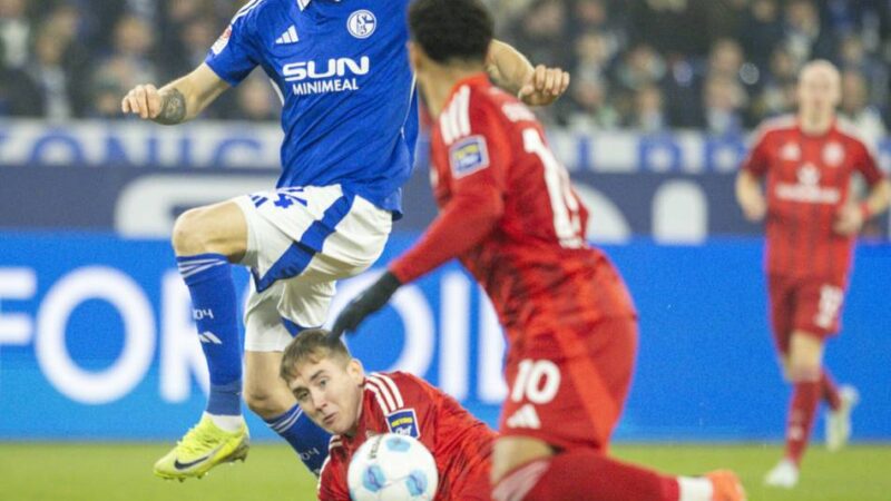 Auch andere Klubs waren interessiert: Fortuna wollte Schalke-Wackelkandidat – Transfer-Absage aus zwei Gründen