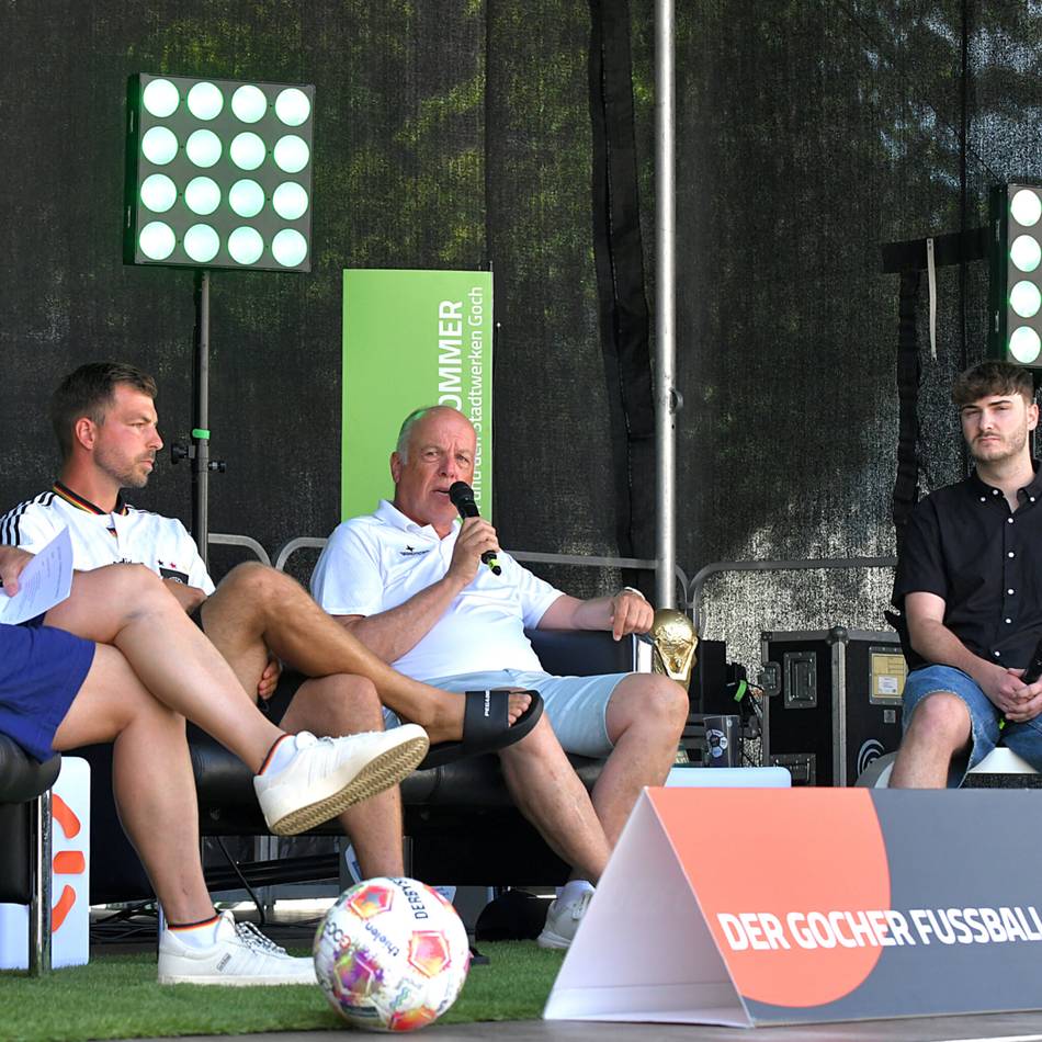 Talk auf dem Marktplatz: Zwischen Analyse und Anekdoten – Goch diskutiert über die WM und das DFB-Team