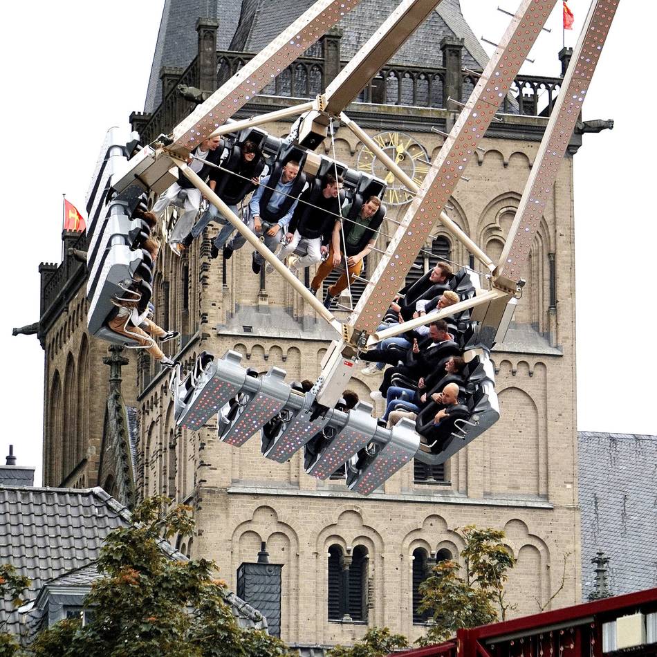 Excalibur-Premiere auf Kirmes in Xanten: „Wenn ich die Fahrgäste schreien höre, geht mir das Herz auf“