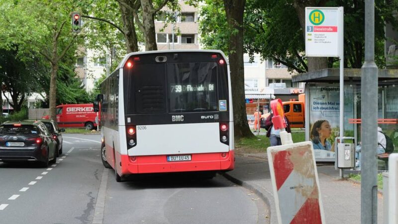 Umbauprogramm der Stadt Ratingen: Haltestellen auf der Berliner Straße werden barrierefrei