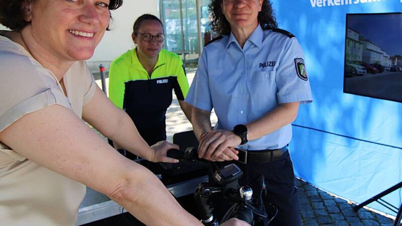 Tag der Verkehrssicherheit in Neuss: „Das Problem sind die Alltagssituationen“