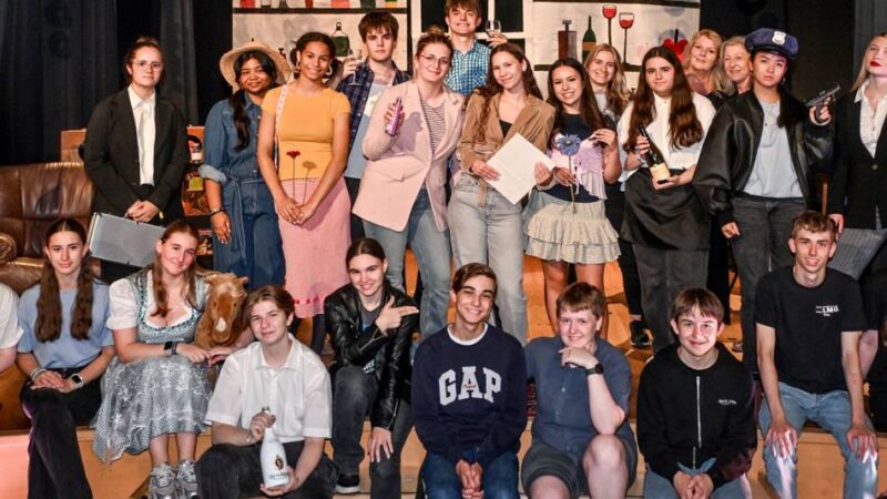 Theaterproben am Lise-Meitner-Gymnasium in Anrath: Zum Abschluss kommt die Abrechnung