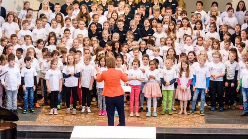 St. Katharina Willich: Kinder führen die Schöpfungsgeschichte als Musical auf
