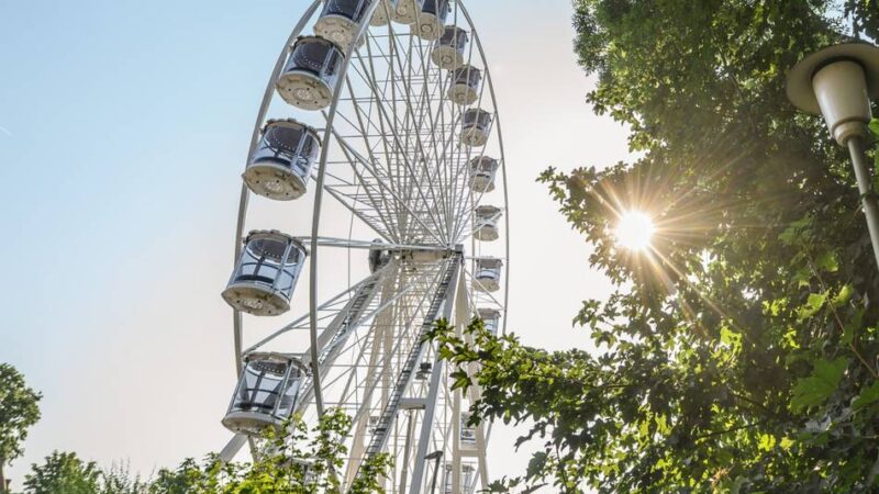 Erstmals nicht auf dem Markt: Vom Riesenrad aus auf den Glutofen Goch schauen