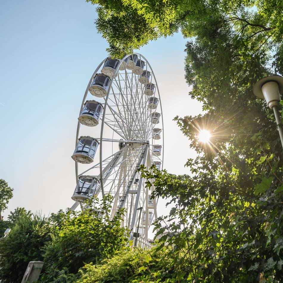 Erstmals nicht auf dem Markt: Vom Riesenrad aus auf den Glutofen Goch schauen