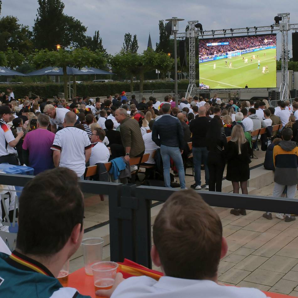Public Viewing zur Fußball-WM: Keine Leinwand vom Freizeitzentrum Xanten