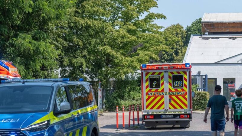 Chlorgasverdacht: Schwimmbad Aqua-Sol in Kempen evakuiert