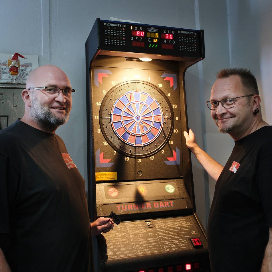 Dart-Liga Ratingen: Dart statt Couch – Ratinger Liga vereint Jung und Alt
