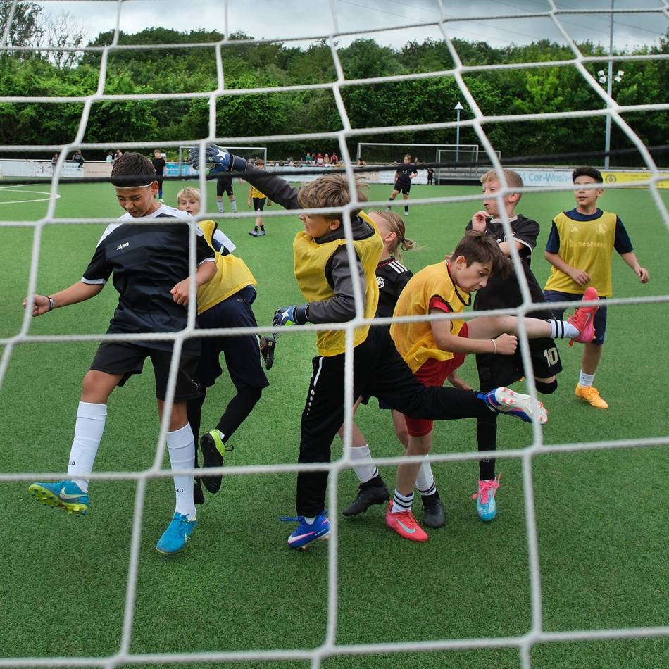 Nachwuchsfußball in Wülfrath: Kaputte Schienbeinschoner und große Träume