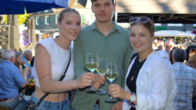 Marktplatz in Radevormwald: Drei Tage Weinfest – so sieht das Programm aus