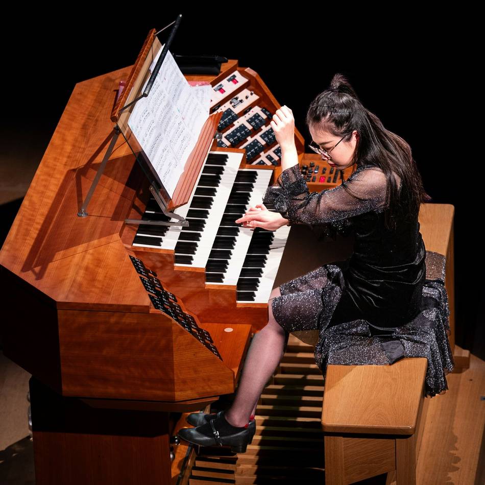 In St. Lambertus Erkelenz: Preisgekrönte Organistin Wenying Wu spielt in St. Lambertus